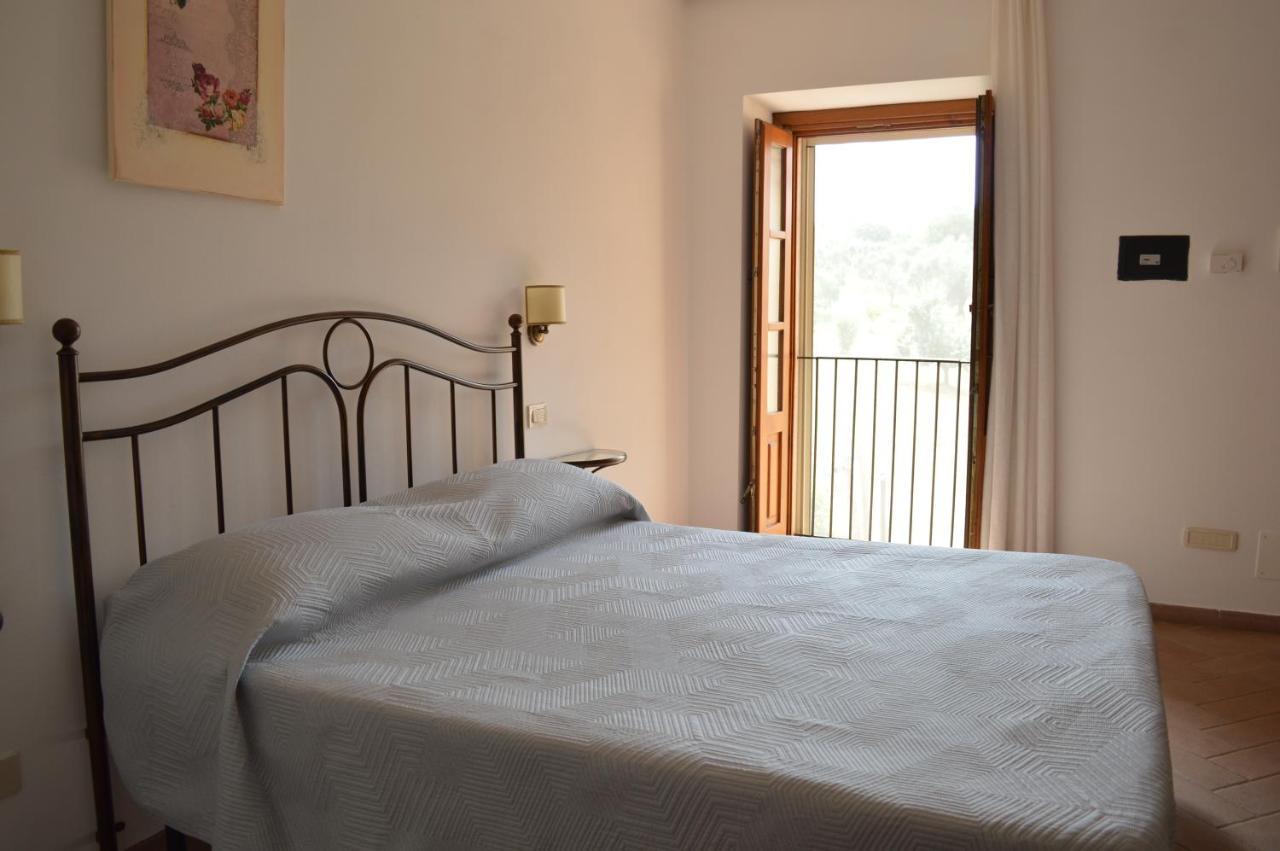 הוילה מונטמראנו Agriturismo Il Saragiolo מראה חיצוני תמונה