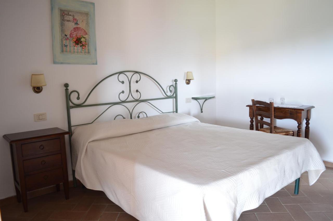 הוילה מונטמראנו Agriturismo Il Saragiolo מראה חיצוני תמונה