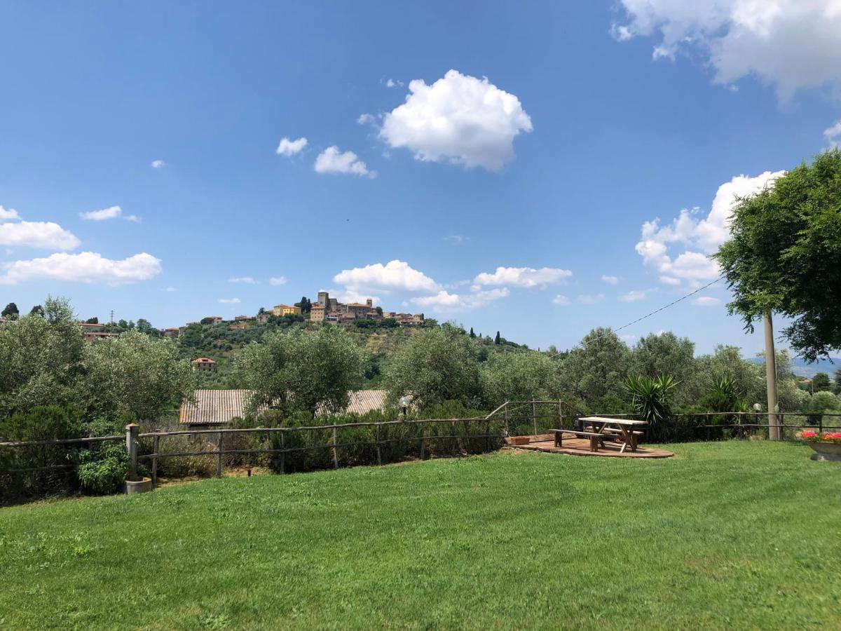הוילה מונטמראנו Agriturismo Il Saragiolo מראה חיצוני תמונה
