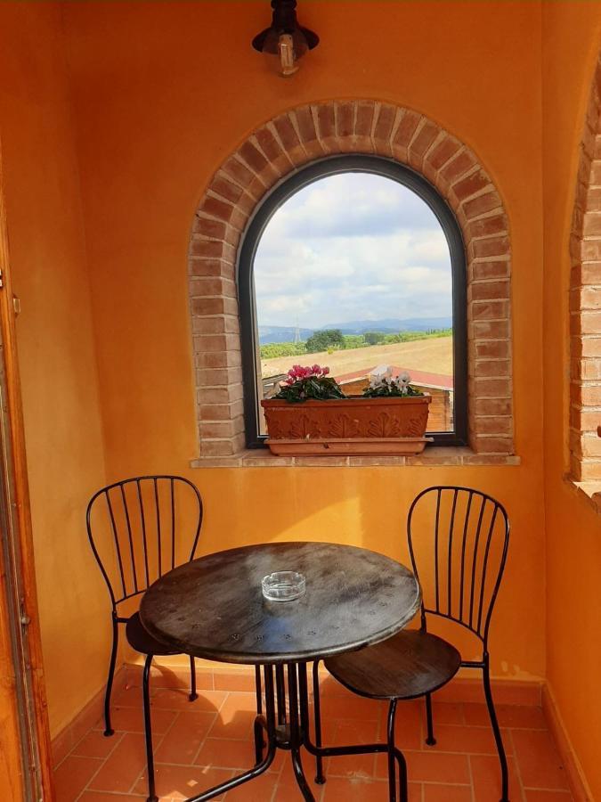 הוילה מונטמראנו Agriturismo Il Saragiolo מראה חיצוני תמונה