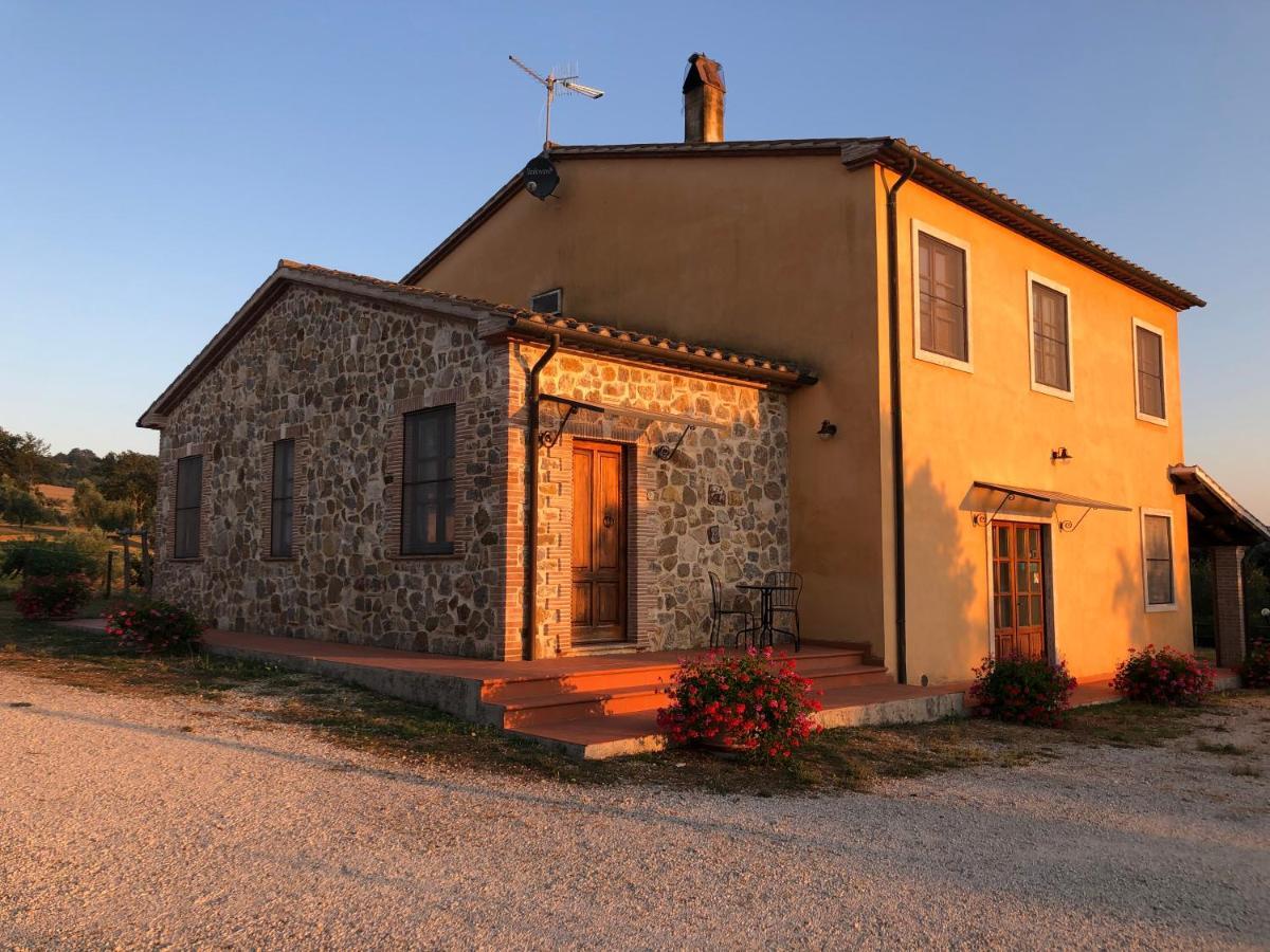 הוילה מונטמראנו Agriturismo Il Saragiolo מראה חיצוני תמונה
