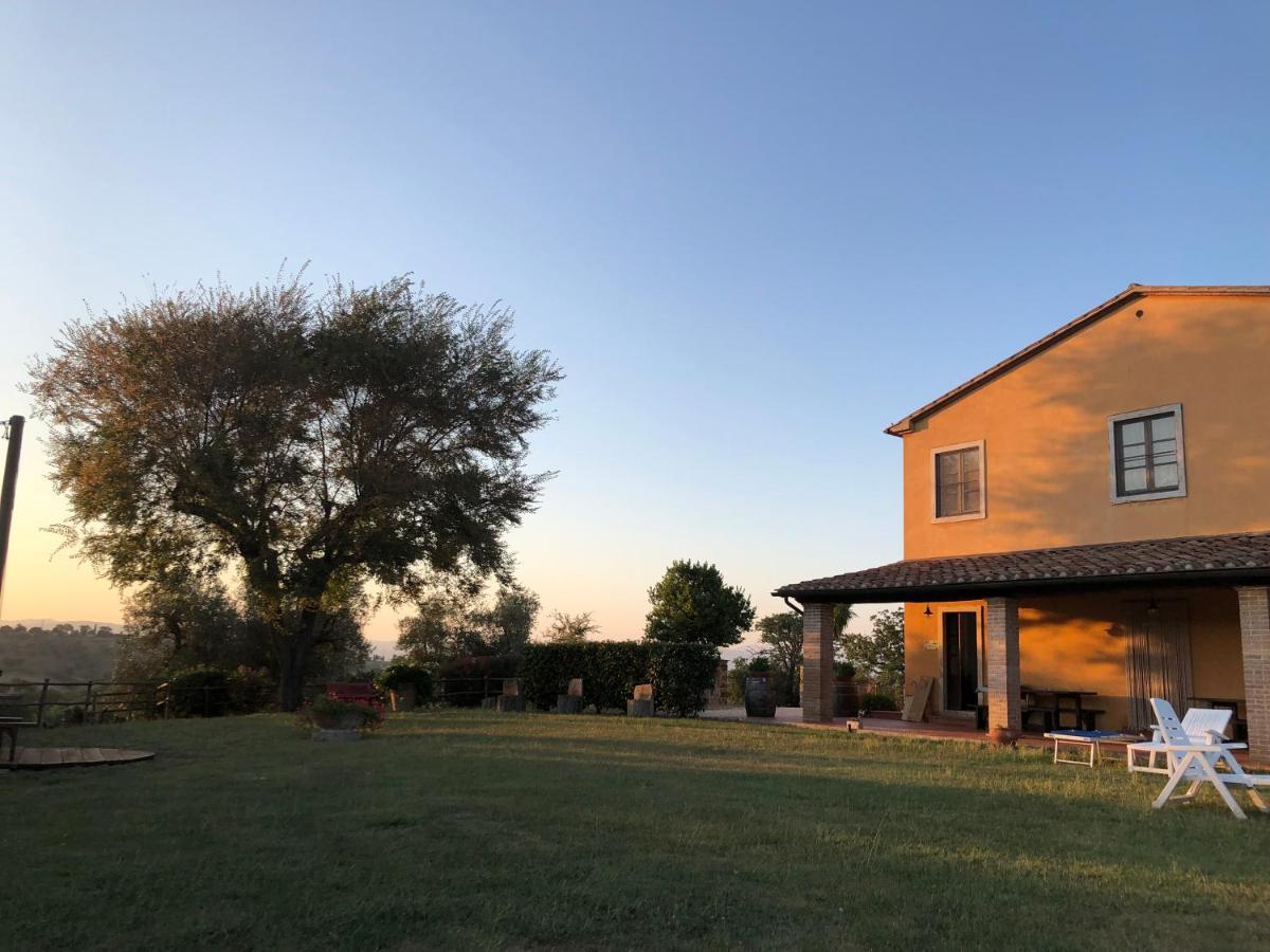 הוילה מונטמראנו Agriturismo Il Saragiolo מראה חיצוני תמונה