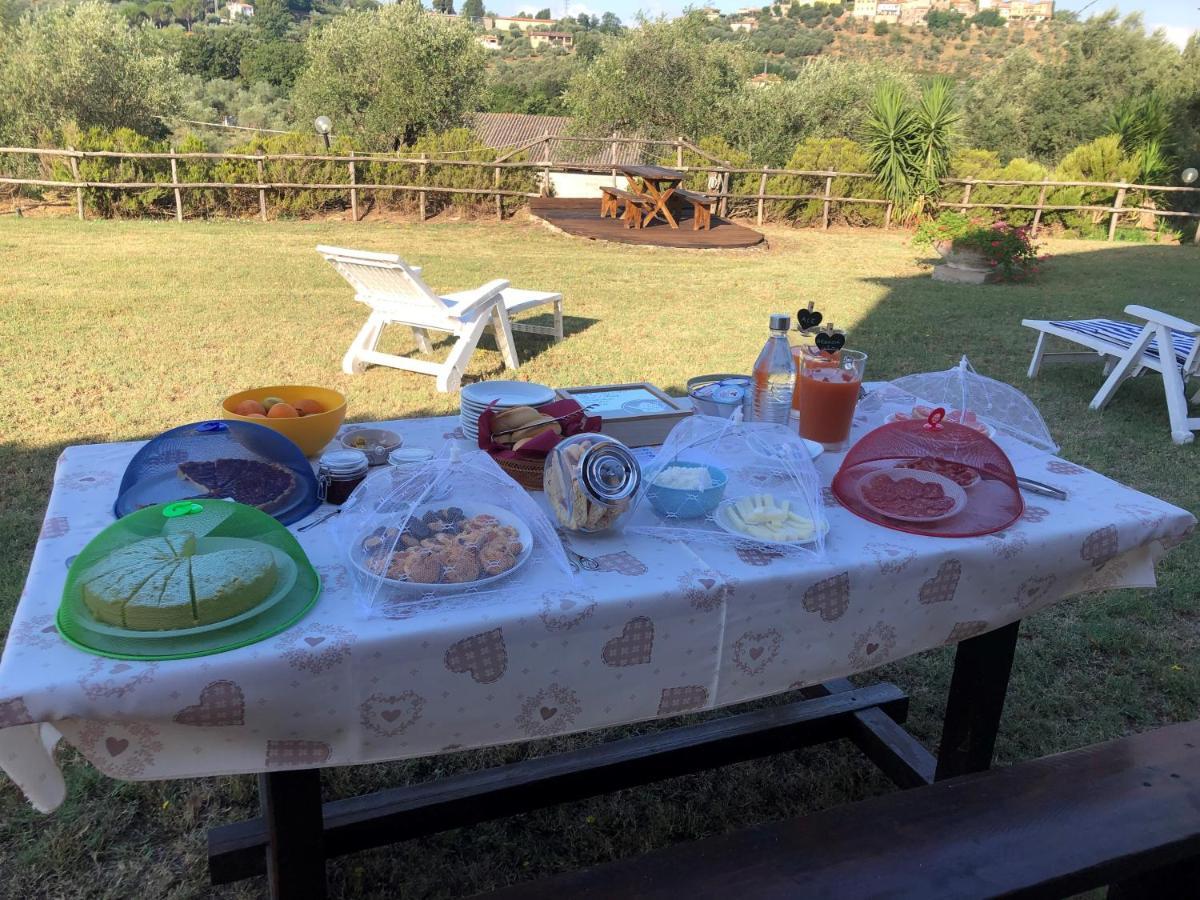 הוילה מונטמראנו Agriturismo Il Saragiolo מראה חיצוני תמונה